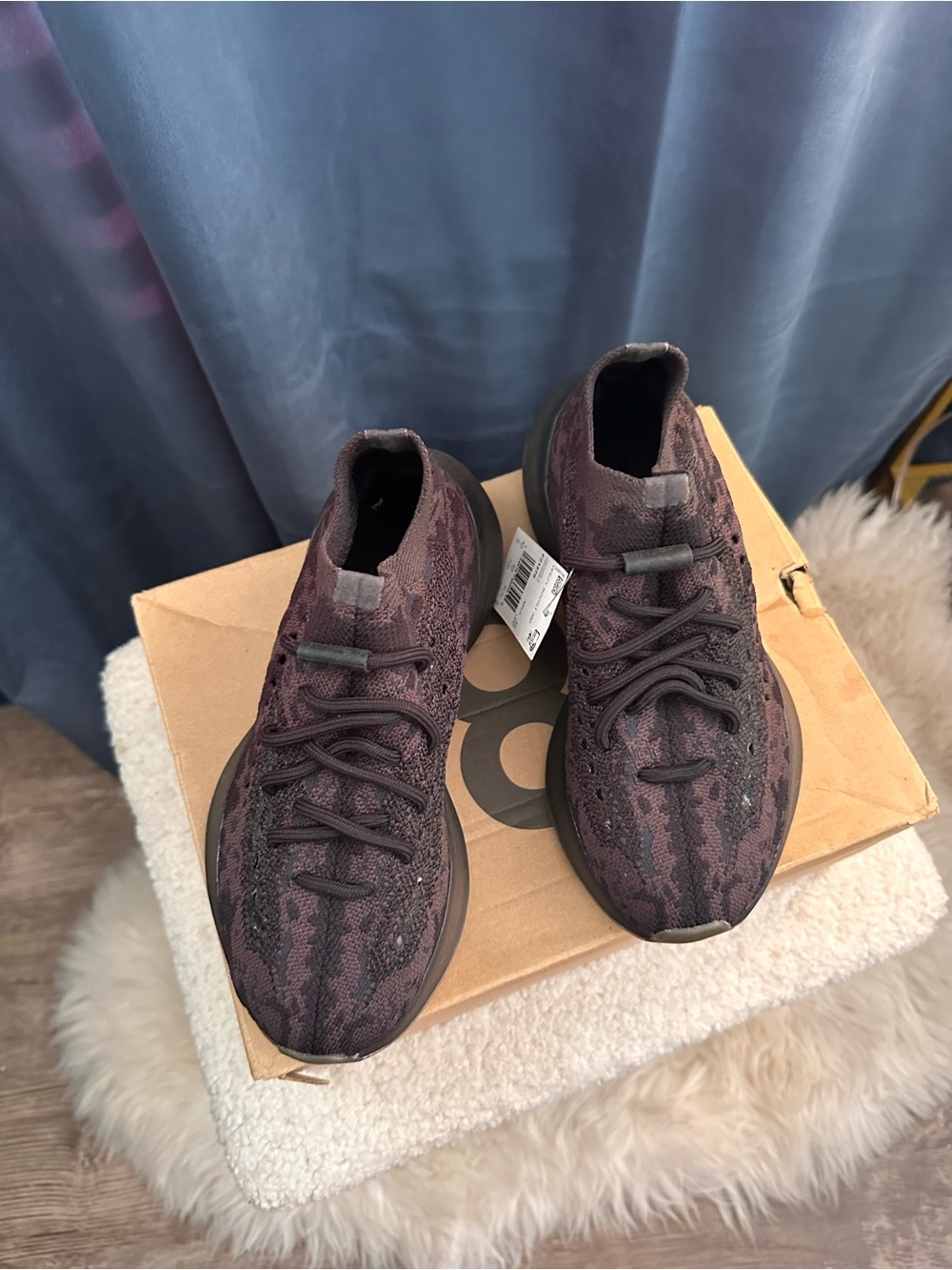Yeezy Boost 380 "Onyx" sneakers